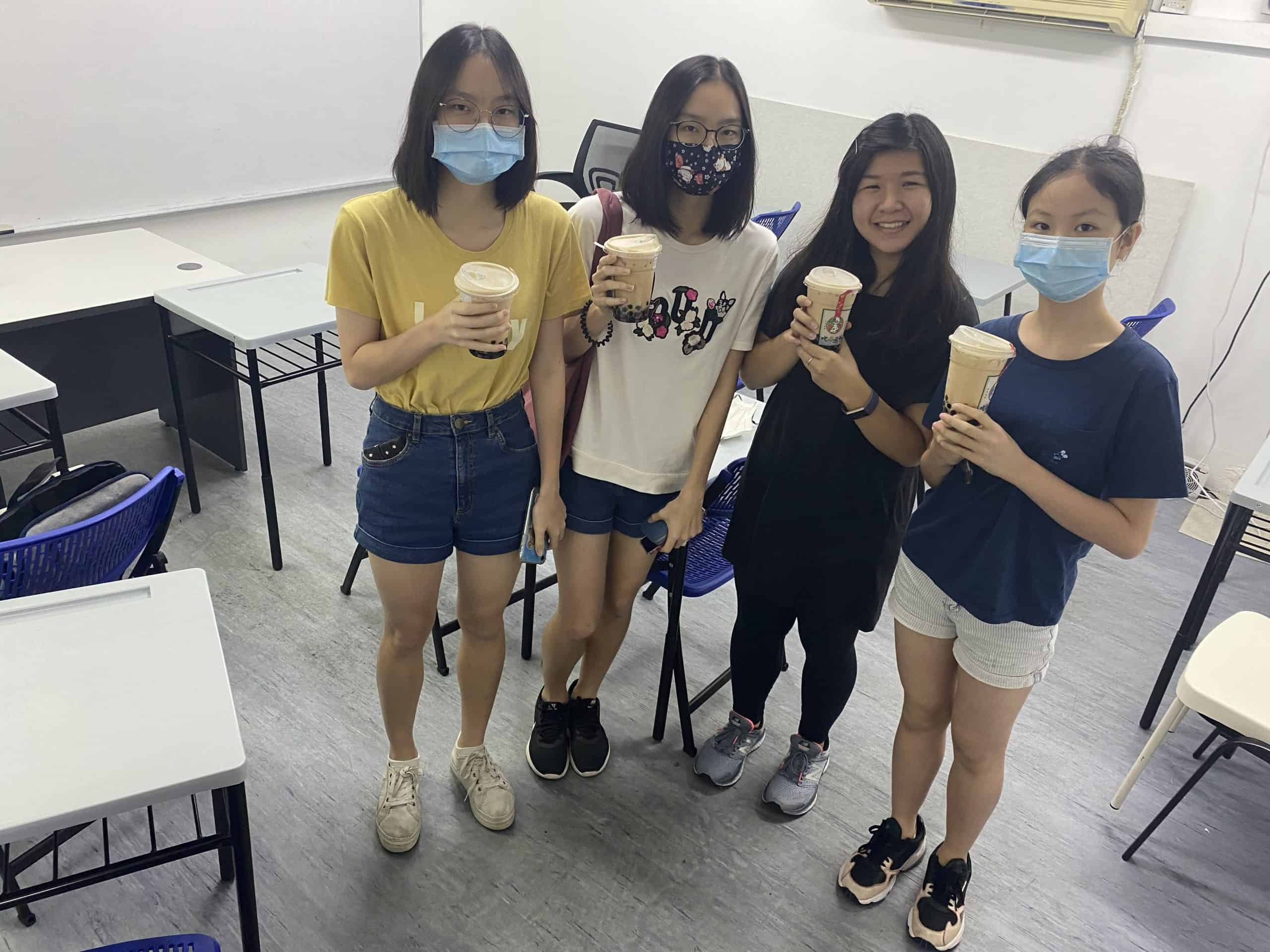 Forced to wrong size: 395x495, natural is 2560x1920!